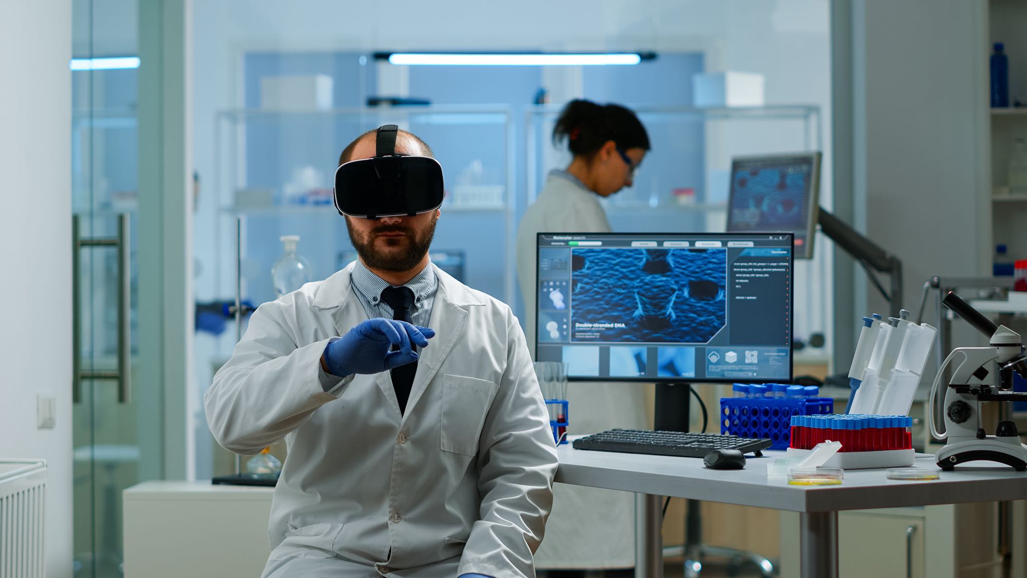 La Medicina en 2025 virtualidad e inteligencia artificial